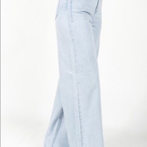 Super High Rise Wide Leg Jean